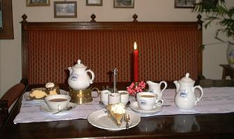 duftender Kaffee und Kuchen nach alten Rezepten duftender Kaffee und Kuchen nach alten Rezepten